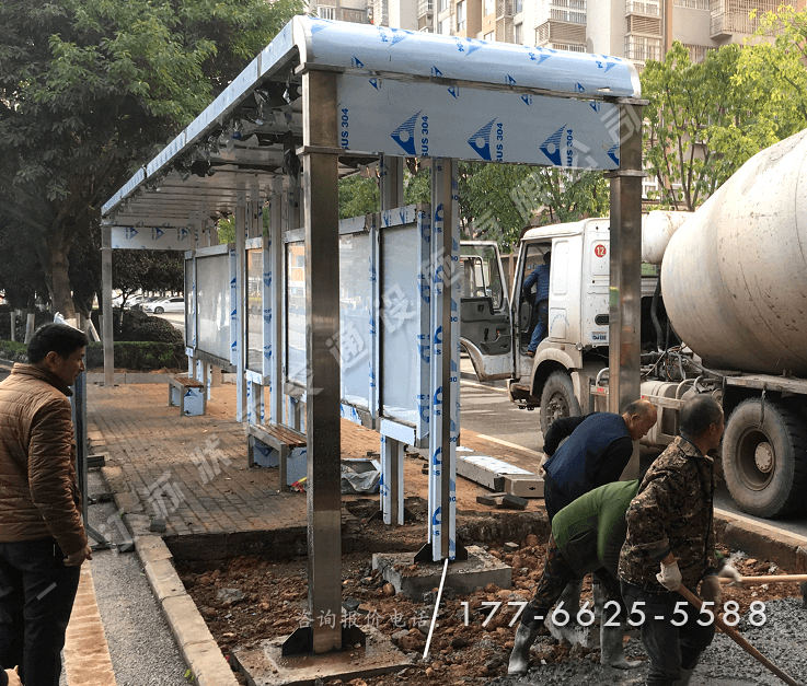 福建福州不銹鋼候車亭案例
