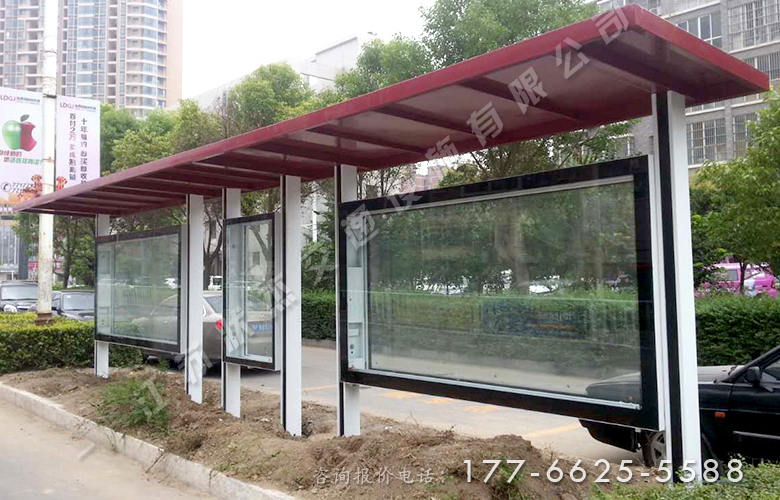 河南周口現(xiàn)代公交車站臺